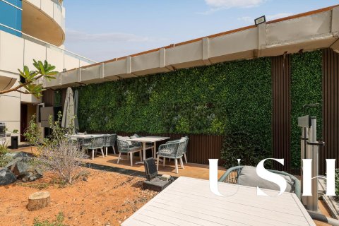 Tienda en Dubai Marina, Dubai, 81 m², № 39043 - foto 2