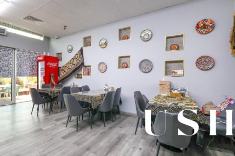 Tienda en Dubai Marina, Dubai, 81 m², № 39043 - foto 3