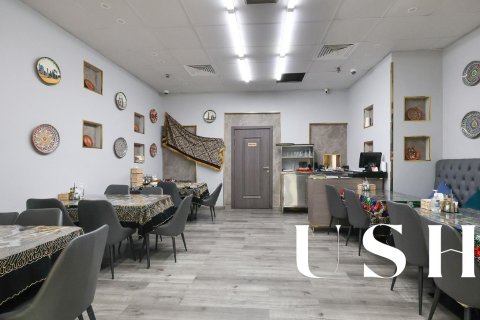 Tienda en Dubai Marina, Dubai, 81 m², № 39043 - foto 7