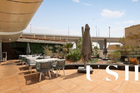 Tienda en Dubai Marina, Dubai, 81 m², № 39043 - foto 16