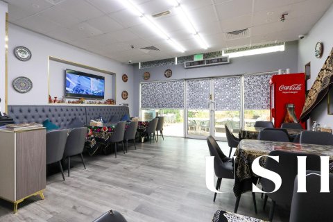 Tienda en Dubai Marina, Dubai, 81 m², № 39043 - foto 5