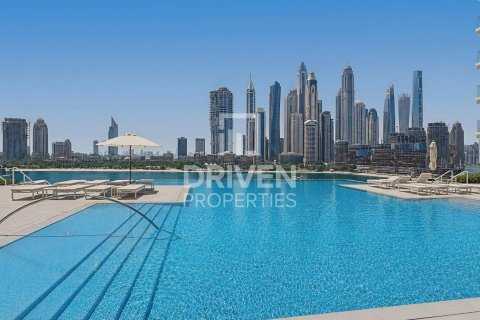 Apartment in EMAAR Beachfront, Dubai Harbour, Dubai 1 bedroom, 73.02 sq.m. № 128768 - photo 9