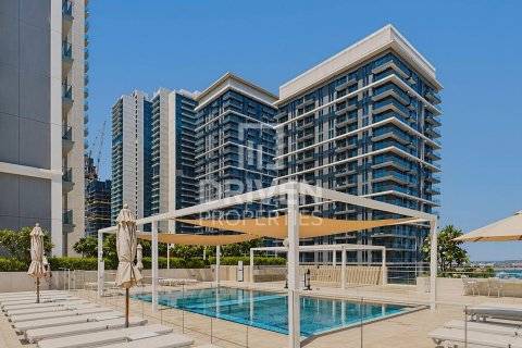 Apartment in EMAAR Beachfront, Dubai Harbour, Dubai 1 bedroom, 73.02 sq.m. № 128768 - photo 11