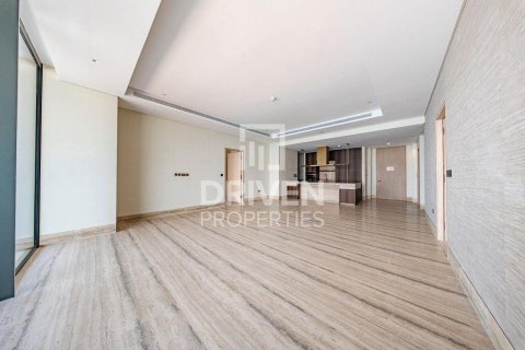 Apartment in The Crescent, Palm Jumeirah, Dubai 2 bedrooms, 205.22 sq.m. № 128766 - photo 2