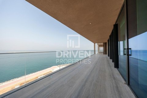 Apartment in The Crescent, Palm Jumeirah, Dubai 2 bedrooms, 205.22 sq.m. № 128766 - photo 11