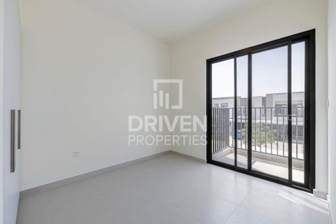 Villa in EMAAR South, Dubai South (Dubai World Central), Dubai 3 bedrooms, 156.73 sq.m. № 128765 - photo 5
