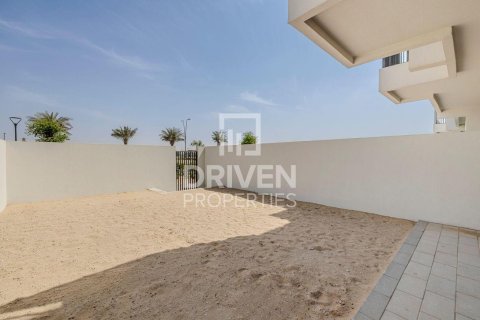 Villa in EMAAR South, Dubai South (Dubai World Central), Dubai 3 bedrooms, 156.73 sq.m. № 128765 - photo 17