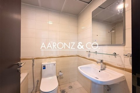 Снять в аренду квартиру в Джумейра Лейк Тауэрс, Дубай: 2 спальни, 86м², № 94342 - фото 13