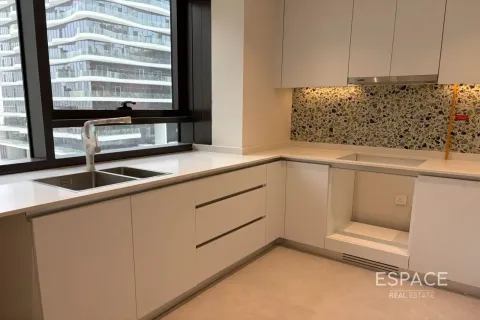 Apartment in Jumeirah Village Circle, Dubai 2 bedrooms, 112 sq.m. № 122777 - photo 3