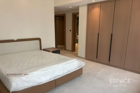 Apartment in Jumeirah Village Circle, Dubai 2 bedrooms, 112 sq.m. № 122777 - photo 8
