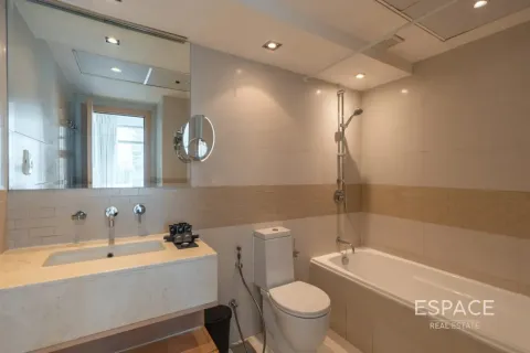 Apartment in Dubai Marina, Dubai 1 bedroom, 74 sq.m. № 122773 - photo 14