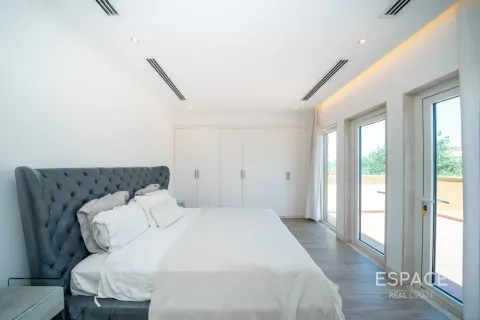 Villa in Jumeirah Park, Dubai 4 bedrooms, 328 sq.m. № 122772 - photo 9
