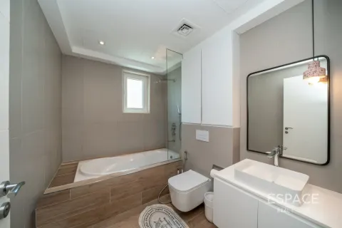 Villa in Jumeirah Park, Dubai 4 bedrooms, 328 sq.m. № 122772 - photo 15
