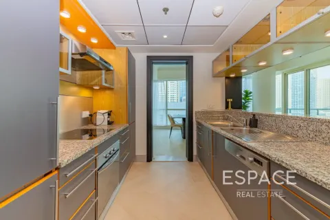 Apartment in Dubai Marina, Dubai 2 bedrooms, 147 sq.m. № 122774 - photo 13