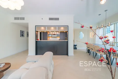 Apartment in Dubai Marina, Dubai 2 bedrooms, 147 sq.m. № 122774 - photo 15