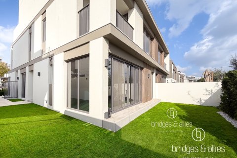 Вилла в Tilal Al Ghaf, Дубай, 4 спальни, 217м², № 90694