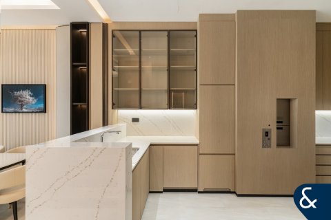 Townhouse in Jumeirah Village Circle, Dubai 4 bedrooms, 334 sq.m. № 75098 - photo 4