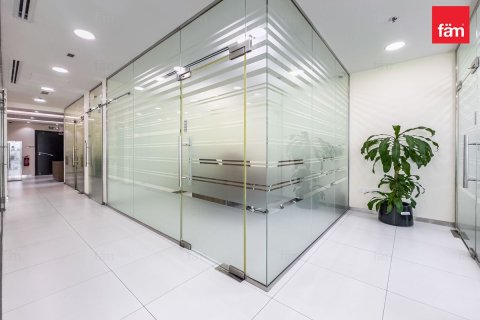Oficina en Business Bay, Dubai, 149.9 m², № 117759 - foto 13