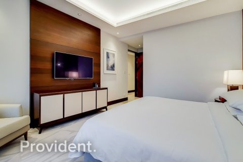 Apartment in Downtown Dubai (Downtown Burj Dubai), Dubai 2 bedrooms, 157.9 sq.m. № 1436 - photo 6