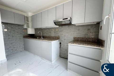 Villa en Springs 14, The Springs, Dubai, 2 dormitorios, 172 m², № 76773 - foto 2