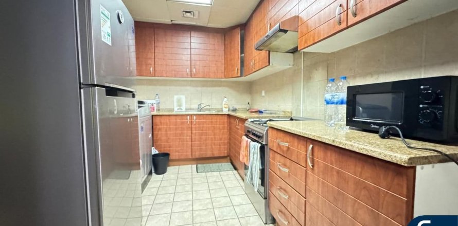 Квартира в Джумейра Лейк Тауэрс, Дубай, 2 спальни, 122м², № 76771