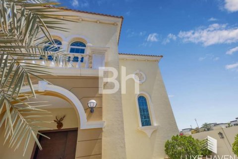 Villa en Jumeirah Park, Dubai, 3 dormitorios, 742 m², № 22983 - foto 8