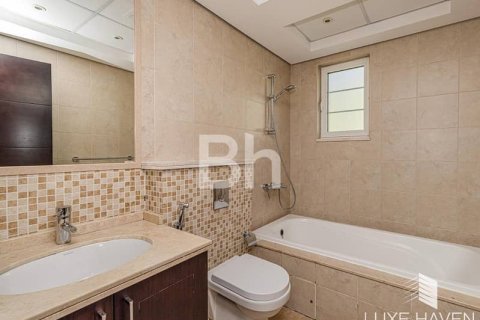 Villa en Jumeirah Park, Dubai, 3 dormitorios, 742 m², № 22983 - foto 10