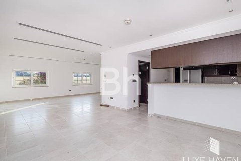 Villa en Jumeirah Park, Dubai, 3 dormitorios, 742 m², № 22983 - foto 15