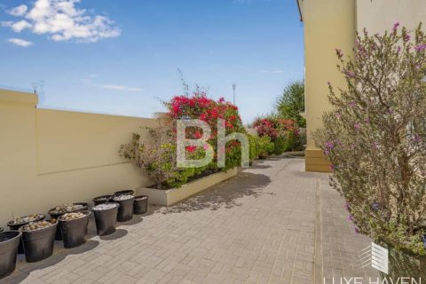 Villa en Jumeirah Park, Dubai, 3 dormitorios, 742 m², № 22983 - foto 6