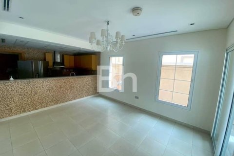 Villa à Jumeirah Village Triangle, Dubai, 2 chambres, 250 m², № 22980 - photo 3