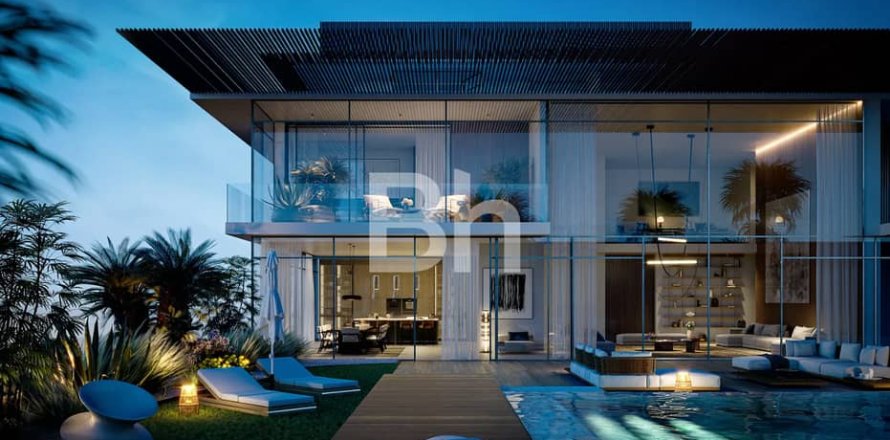 Apartment in Dubai 2 bedrooms, 378 sq.m. № 22982