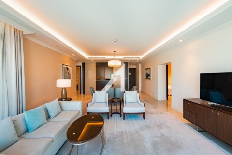 Снять в аренду квартиру в The Address Residence Fountain Views, Даунтаун Дубай (Даунтаун Бурдж Дубай), Дубай: 3 спальни, 202.6м², № 56046 - фото 6