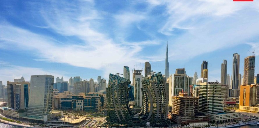 Appartement à Business Bay, Dubai, 2 chambres, 234 m², № 55681