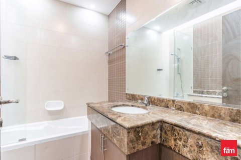 Villa à Dubai, 5 chambres, 55878.6 m², № 94753 - photo 12