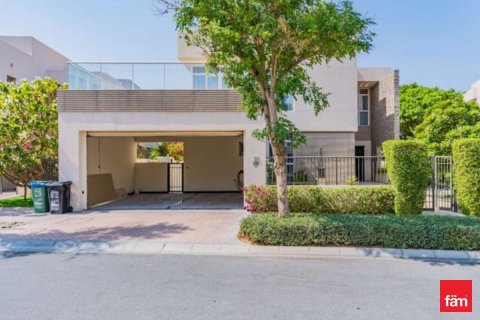 Villa en Dubai, 5 dormitorios, 55878.6 m², № 94753
