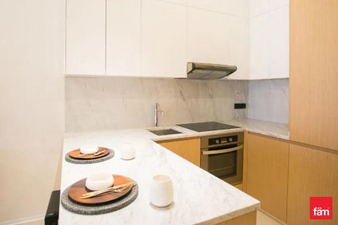 Apartment in Palm Jumeirah, Dubai 51.5 sq.m. № 94754 - photo 5