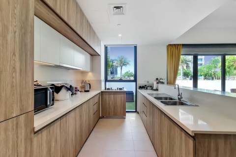 Villa en Dubai, 3 dormitorios, 264 m², № 5557 - foto 1