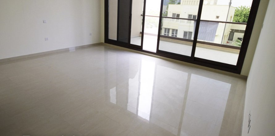 Townhouse in Jumeirah Islands, Dubai 4 bedrooms № 2492