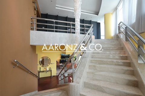 Ático en Dubai Marina, Dubai, 4 dormitorios, 402 m², № 96542 - foto 6