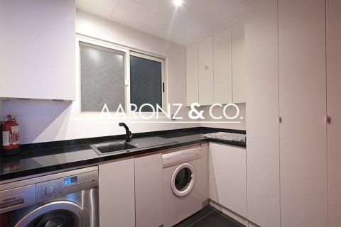 Ático en Dubai Marina, Dubai, 4 dormitorios, 402 m², № 96542 - foto 12