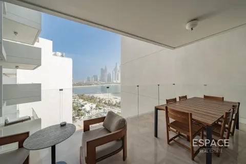 Apartment in Palm Jumeirah, Dubai 3 bedrooms, 258 sq.m. № 62911 - photo 16