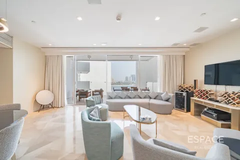 Apartment in Palm Jumeirah, Dubai 3 bedrooms, 258 sq.m. № 62911 - photo 4