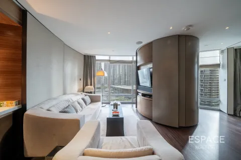 Apartamento en ARMANI RESIDENCES en Burj Khalifa, Dubai, 1 dormitorio, 98 m², № 62912 - foto 3