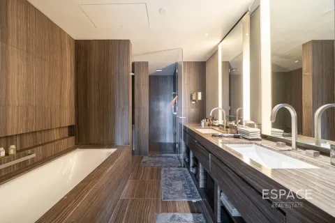 Apartamento en ARMANI RESIDENCES en Burj Khalifa, Dubai, 1 dormitorio, 98 m², № 62912 - foto 14