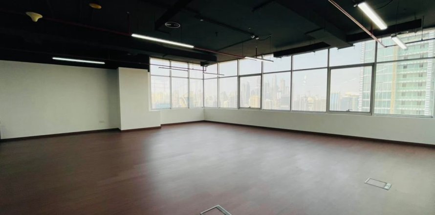 Office in Dubai 117.1 sq.m. № 139279