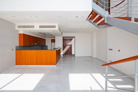 Appartement à Central Park Tower, DIFC, Dubai, 2 chambres, 150.6 m², № 52513 - photo 2