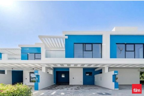 Maison de ville à Dubai, 4 chambres, 144 m², № 89544