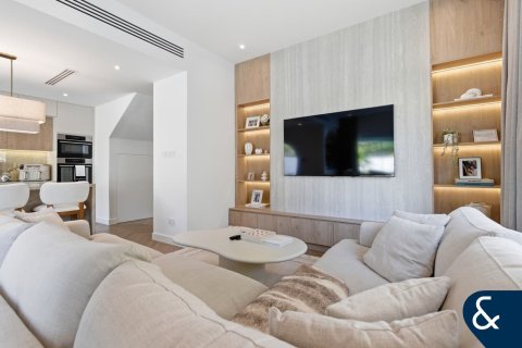 Villa in Springs 11, The Springs, Dubai 3 bedrooms, 210 sq.m. № 98231 - photo 29