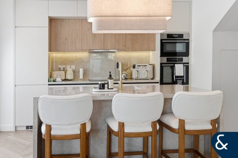 Villa in Springs 11, The Springs, Dubai 3 bedrooms, 210 sq.m. № 98231 - photo 2