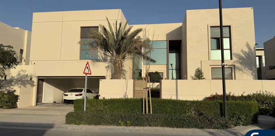 Вилла в Meydan, Дубай, 5 спален, 925м², № 98227